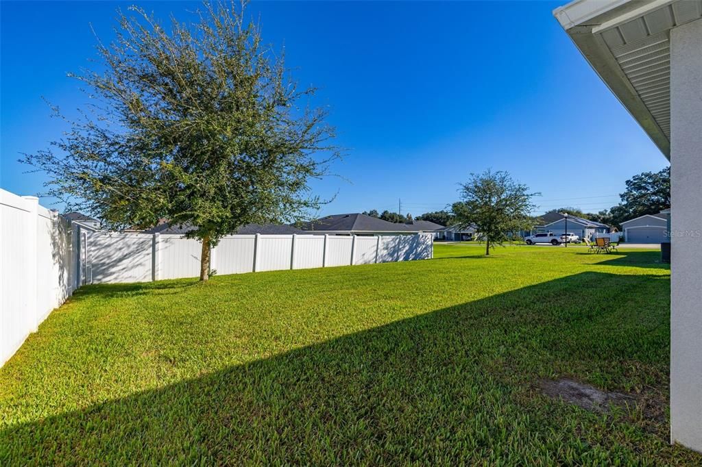 En Venta: $339,900 (4 camas, 2 baños, 1825 Pies cuadrados)