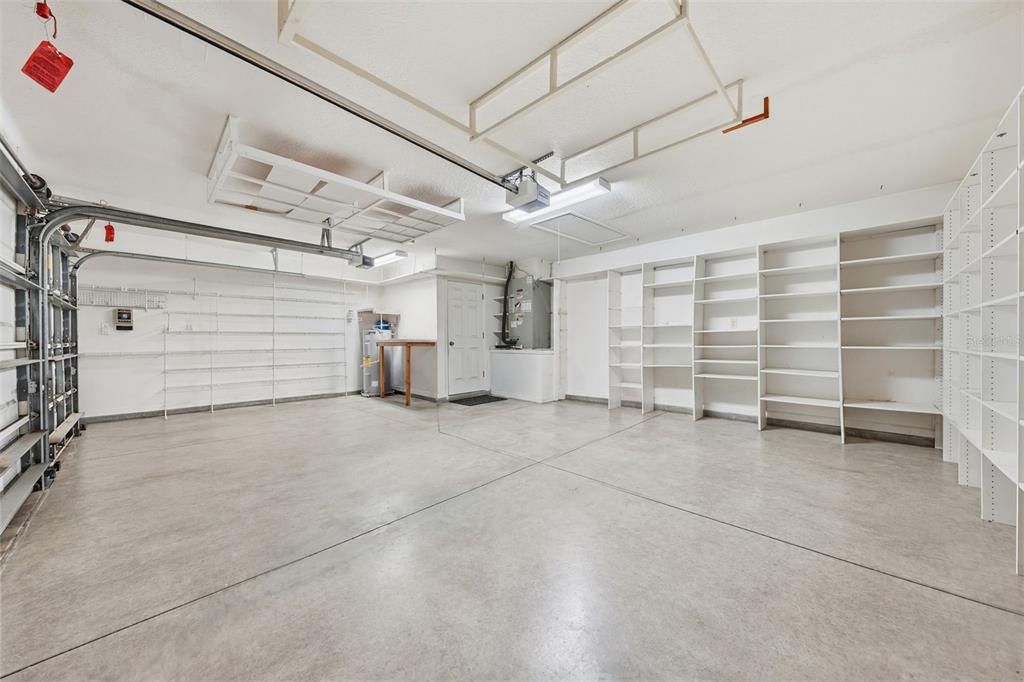 En Venta: $300,000 (2 camas, 2 baños, 1829 Pies cuadrados)