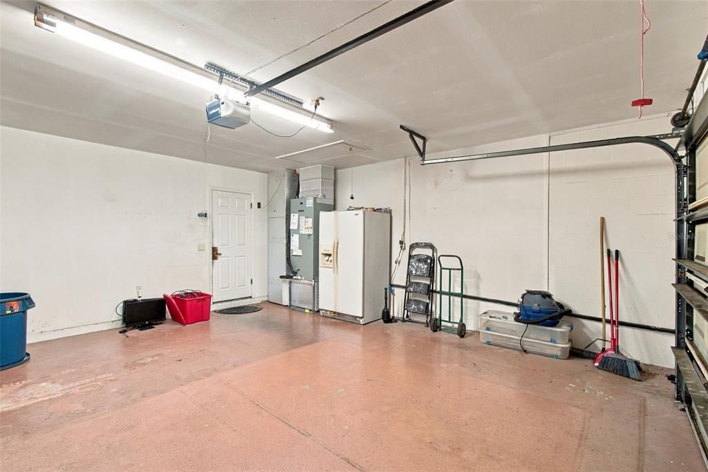 En Venta: $439,000 (4 camas, 2 baños, 2433 Pies cuadrados)