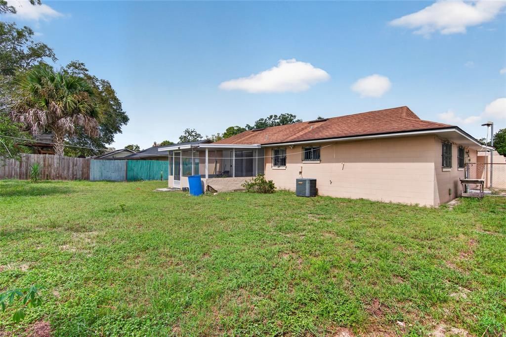 En Venta: $289,900 (3 camas, 2 baños, 1195 Pies cuadrados)