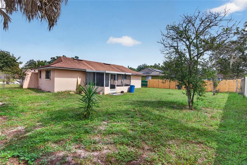 En Venta: $289,900 (3 camas, 2 baños, 1195 Pies cuadrados)