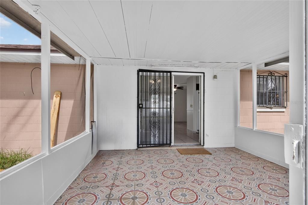 En Venta: $289,900 (3 camas, 2 baños, 1195 Pies cuadrados)