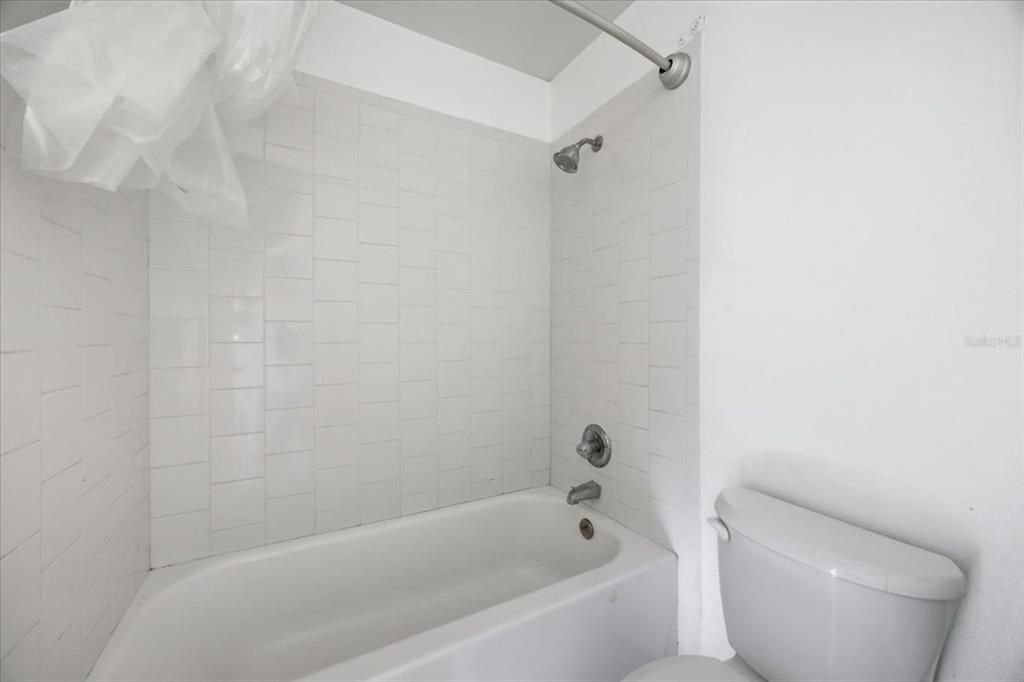 For Rent: $1,425 (2 beds, 2 baths, 1044 Square Feet)