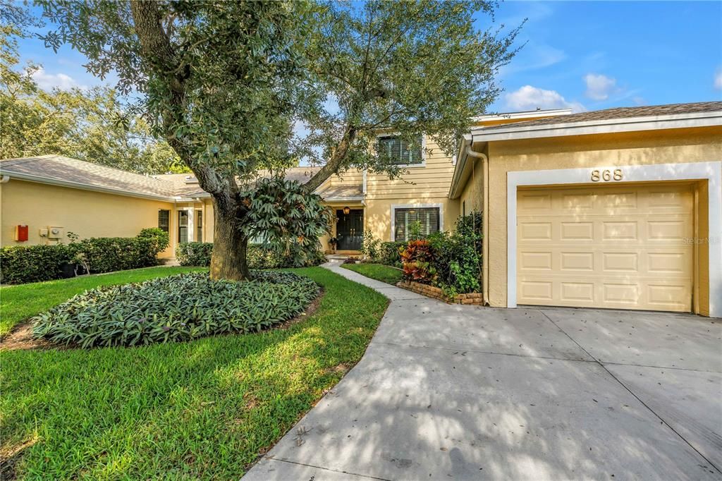 For Sale: $660,000 (3 beds, 3 baths, 2462 Square Feet)