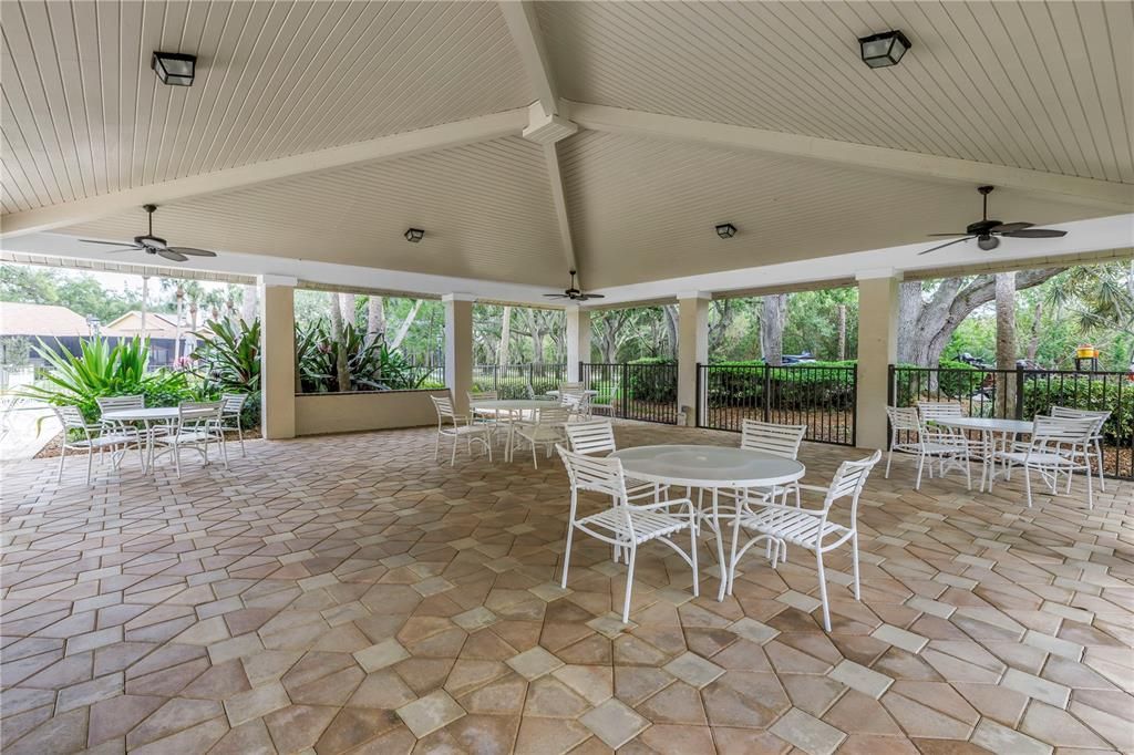 For Sale: $660,000 (3 beds, 3 baths, 2462 Square Feet)
