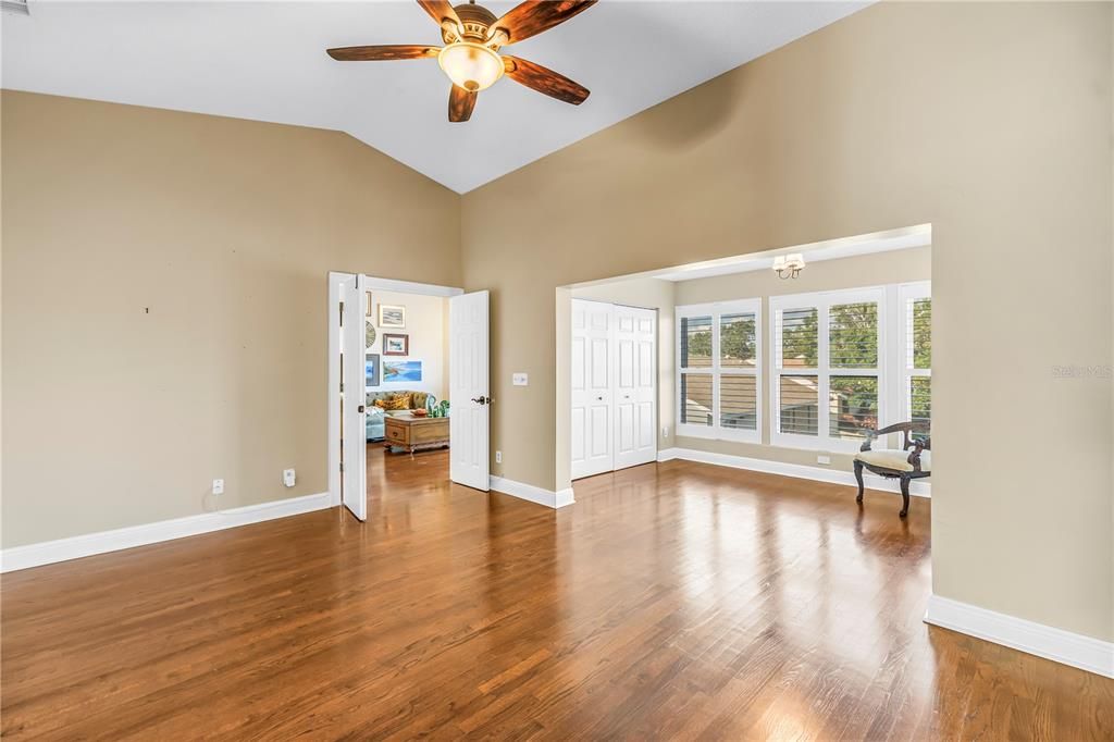 For Sale: $660,000 (3 beds, 3 baths, 2462 Square Feet)