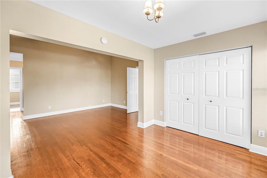 For Sale: $660,000 (3 beds, 3 baths, 2462 Square Feet)