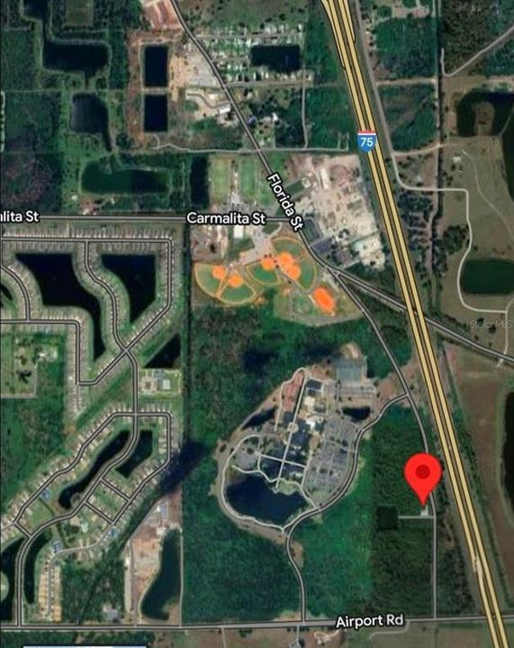 待售: $548,000 (4.80 acres)