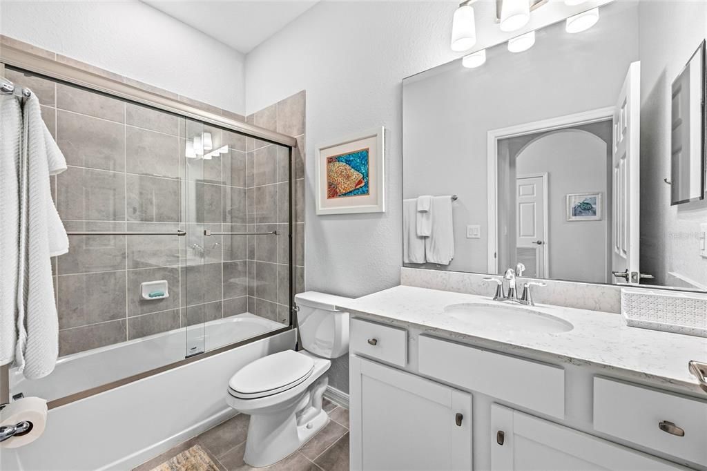 For Sale: $295,000 (2 beds, 2 baths, 1142 Square Feet)