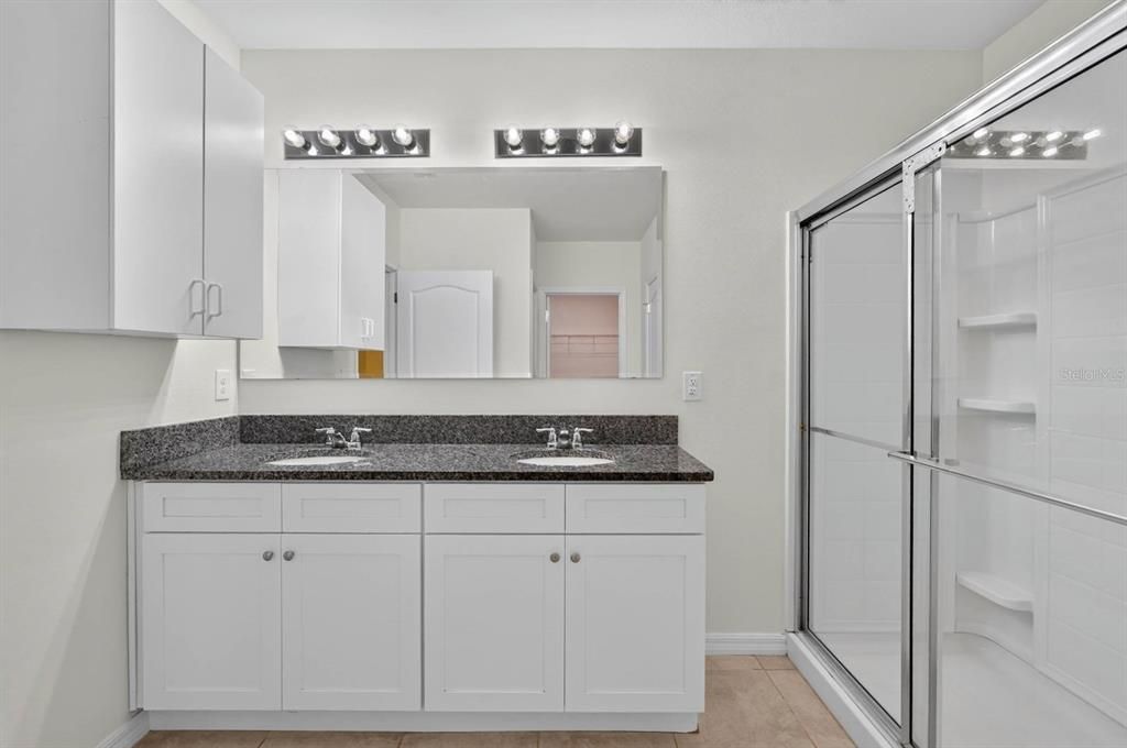 En Venta: $359,900 (4 camas, 2 baños, 1846 Pies cuadrados)