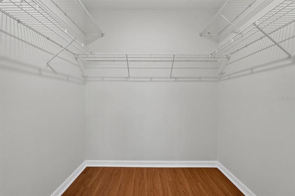 En Venta: $359,900 (4 camas, 2 baños, 1846 Pies cuadrados)