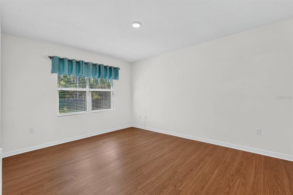 En Venta: $359,900 (4 camas, 2 baños, 1846 Pies cuadrados)