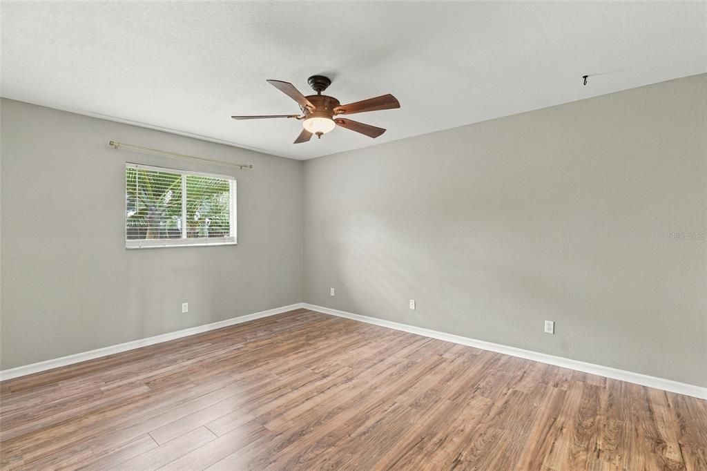 На продажу: $370,000 (3 спален, 2 ванн, 1485 Квадратных фут)