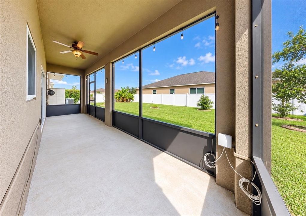 En Venta: $575,000 (5 camas, 3 baños, 3686 Pies cuadrados)