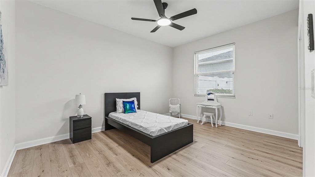 En Venta: $535,000 (4 camas, 2 baños, 2228 Pies cuadrados)