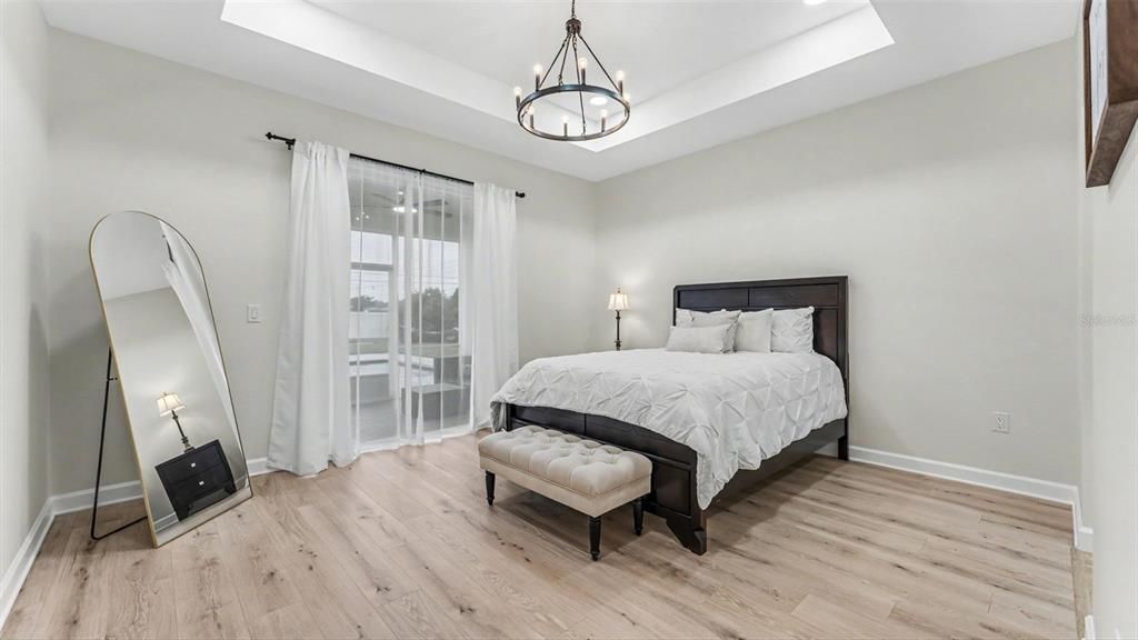 En Venta: $535,000 (4 camas, 2 baños, 2228 Pies cuadrados)