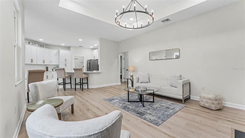 En Venta: $535,000 (4 camas, 2 baños, 2228 Pies cuadrados)