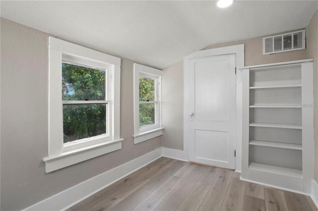 В аренду: $1,995 (4 спален, 2 ванн, 1482 Квадратных фут)