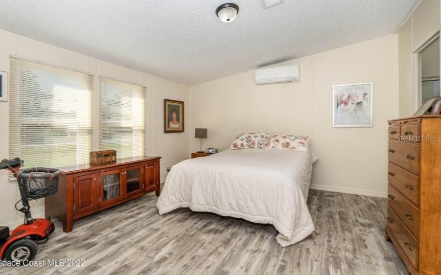 En Venta: $269,900 (3 camas, 2 baños, 1296 Pies cuadrados)