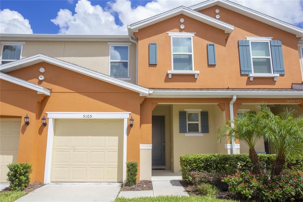 For Sale: $370,000 (4 beds, 3 baths, 1649 Square Feet)