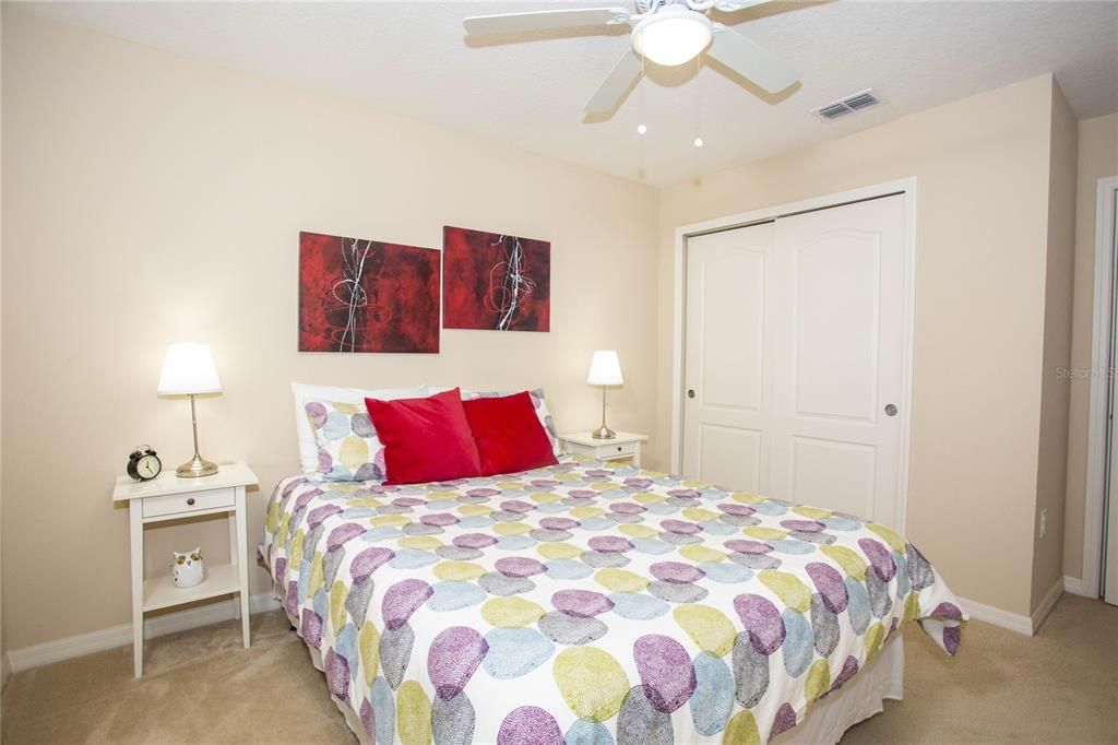 For Sale: $370,000 (4 beds, 3 baths, 1649 Square Feet)