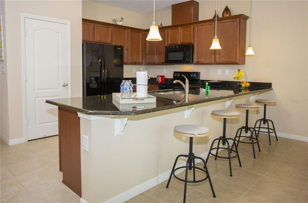 For Sale: $370,000 (4 beds, 3 baths, 1649 Square Feet)