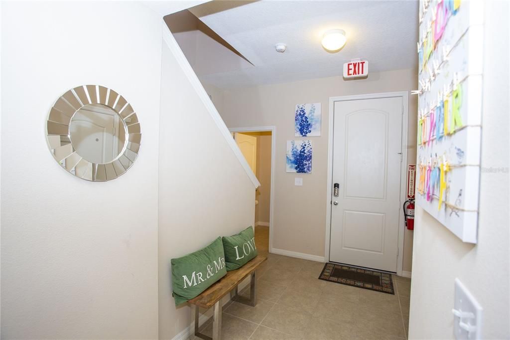 For Sale: $370,000 (4 beds, 3 baths, 1649 Square Feet)