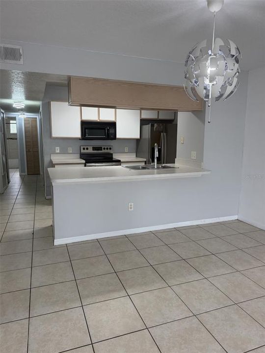 For Rent: $1,825 (3 beds, 2 baths, 1357 Square Feet)