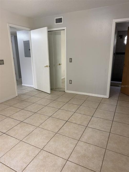 For Rent: $1,825 (3 beds, 2 baths, 1357 Square Feet)
