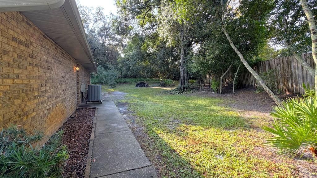 For Sale: $335,000 (3 beds, 2 baths, 1851 Square Feet)
