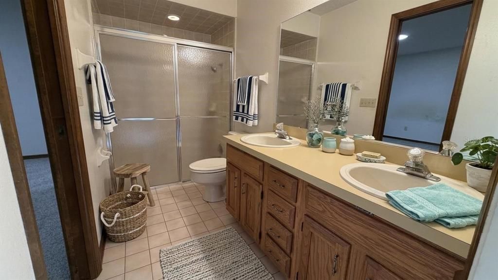 For Sale: $335,000 (3 beds, 2 baths, 1851 Square Feet)