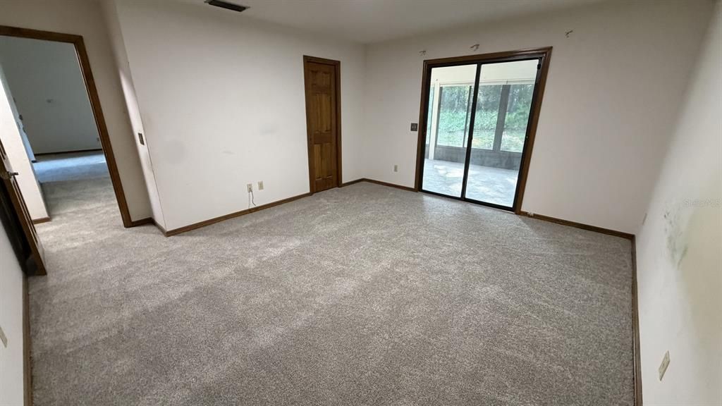 For Sale: $335,000 (3 beds, 2 baths, 1851 Square Feet)