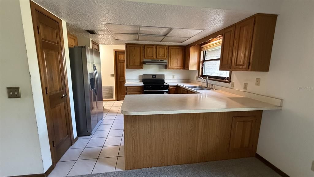 For Sale: $335,000 (3 beds, 2 baths, 1851 Square Feet)