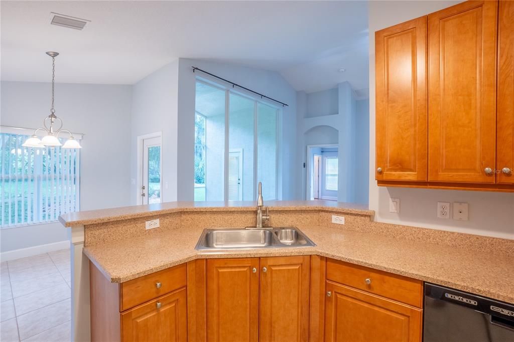 En Venta: $385,000 (3 camas, 2 baños, 1620 Pies cuadrados)