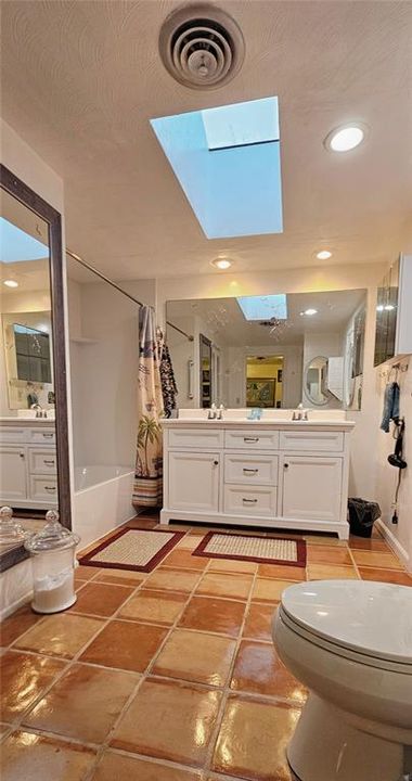 En Venta: $439,000 (3 camas, 2 baños, 1108 Pies cuadrados)