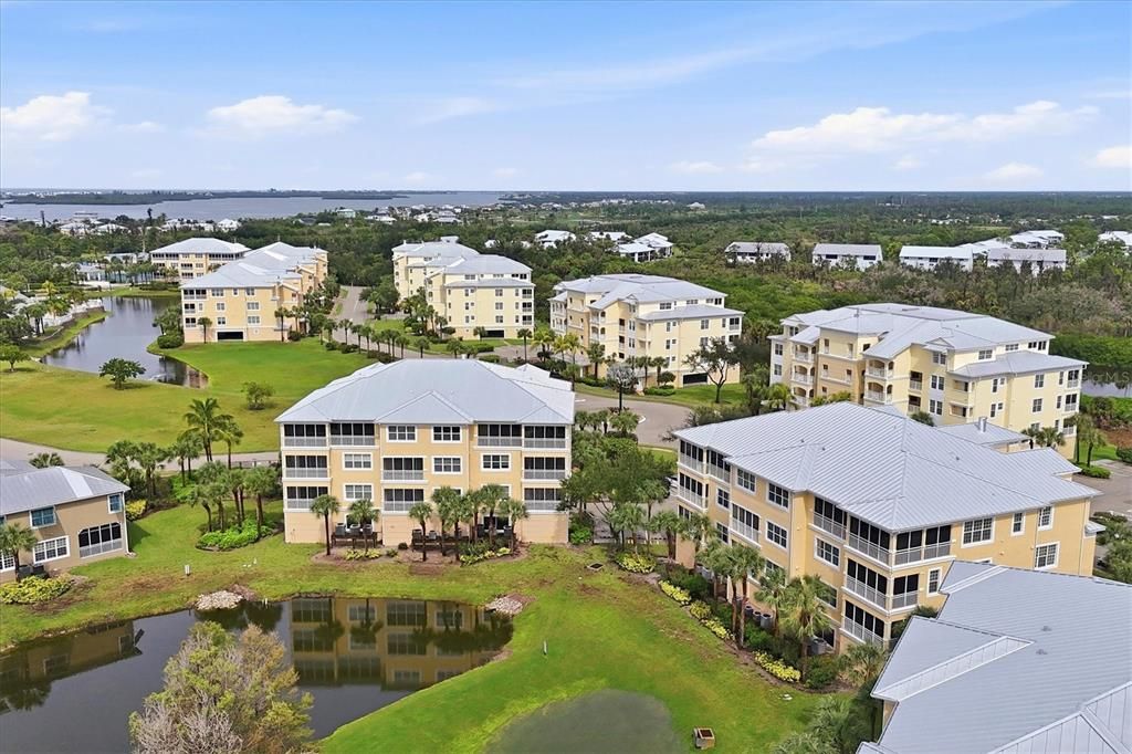 For Sale: $525,000 (4 beds, 3 baths, 2761 Square Feet)