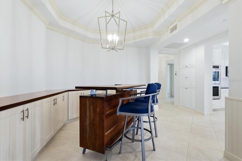 For Sale: $525,000 (4 beds, 3 baths, 2761 Square Feet)