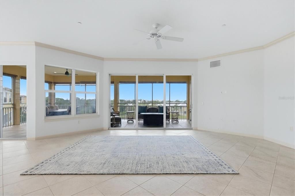 For Sale: $525,000 (4 beds, 3 baths, 2761 Square Feet)