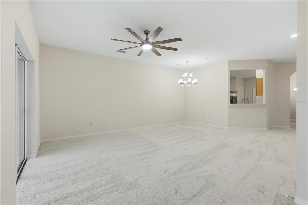 For Sale: $329,900 (3 beds, 2 baths, 1954 Square Feet)