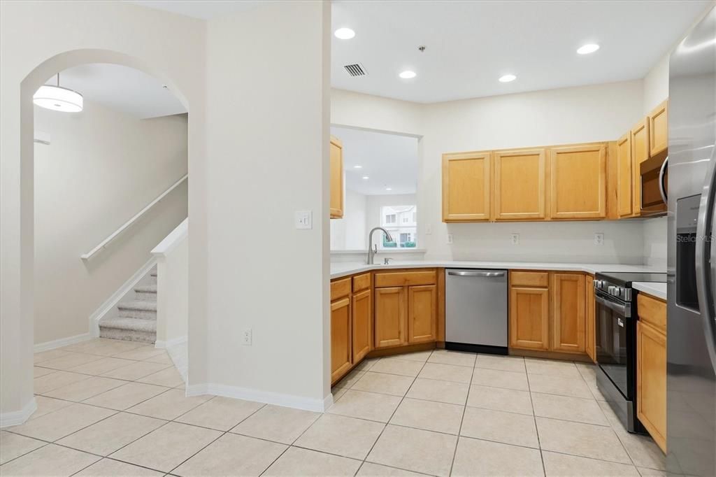 For Sale: $329,900 (3 beds, 2 baths, 1954 Square Feet)