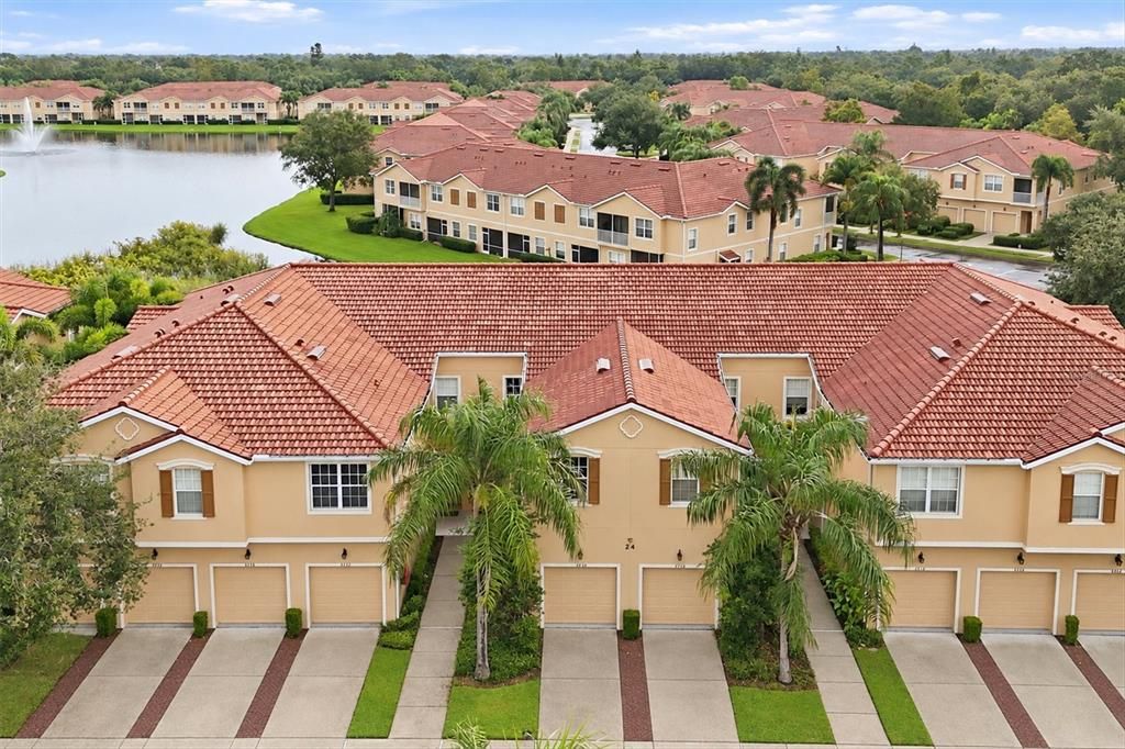 For Sale: $329,900 (3 beds, 2 baths, 1954 Square Feet)