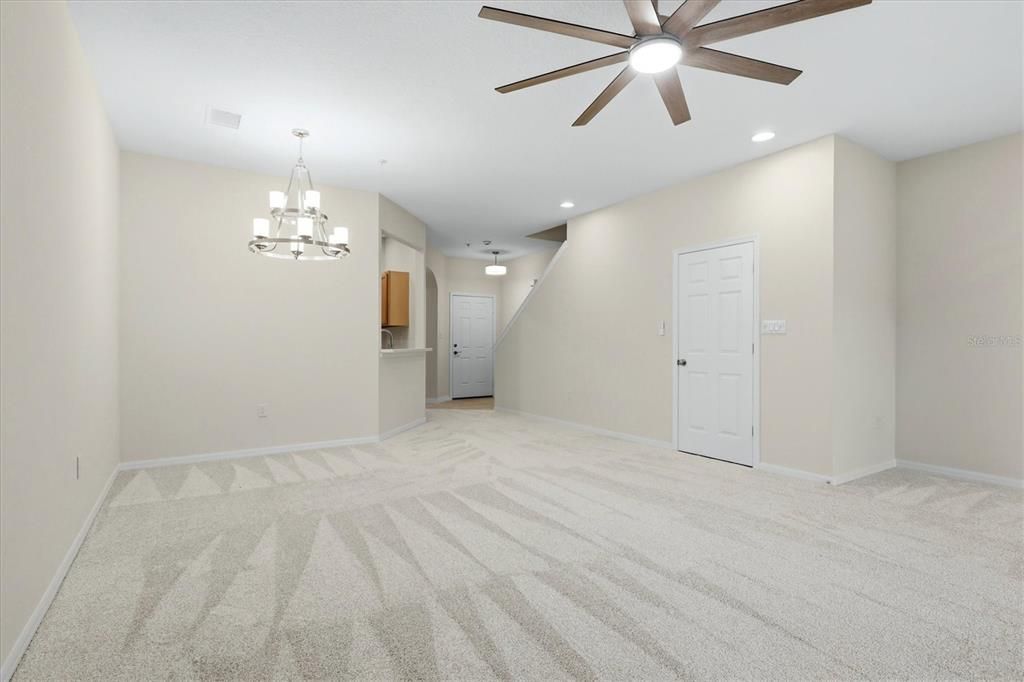 For Sale: $329,900 (3 beds, 2 baths, 1954 Square Feet)