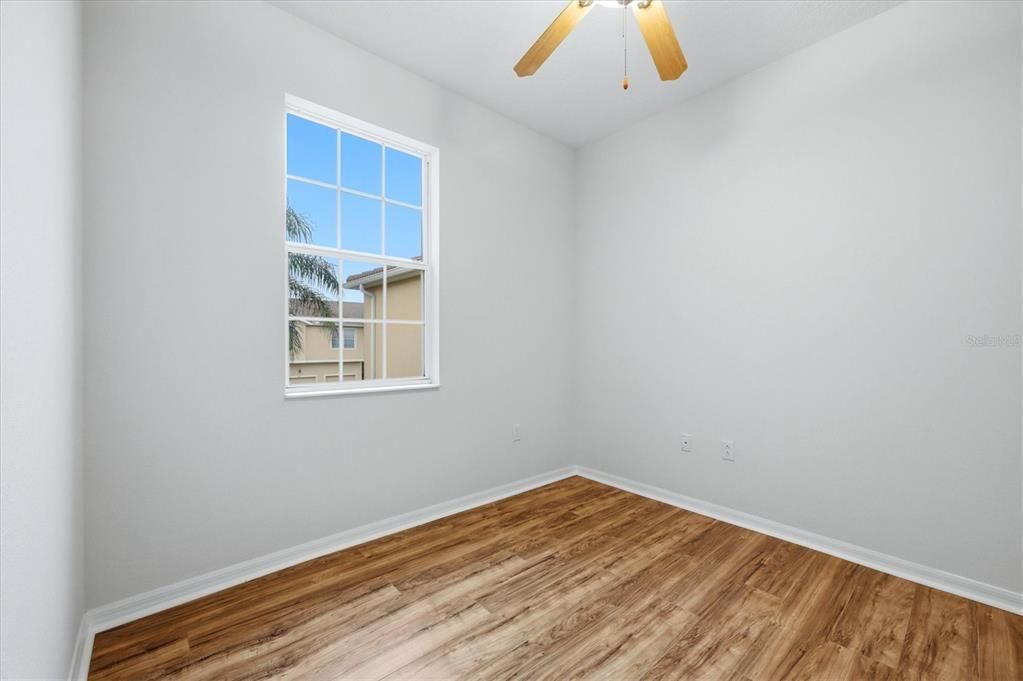 For Sale: $329,900 (3 beds, 2 baths, 1954 Square Feet)