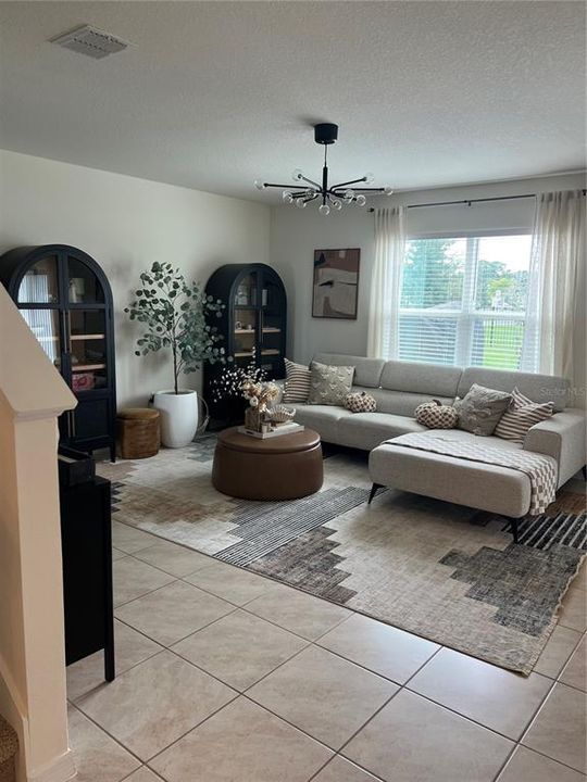 For Sale: $460,000 (5 beds, 3 baths, 2626 Square Feet)