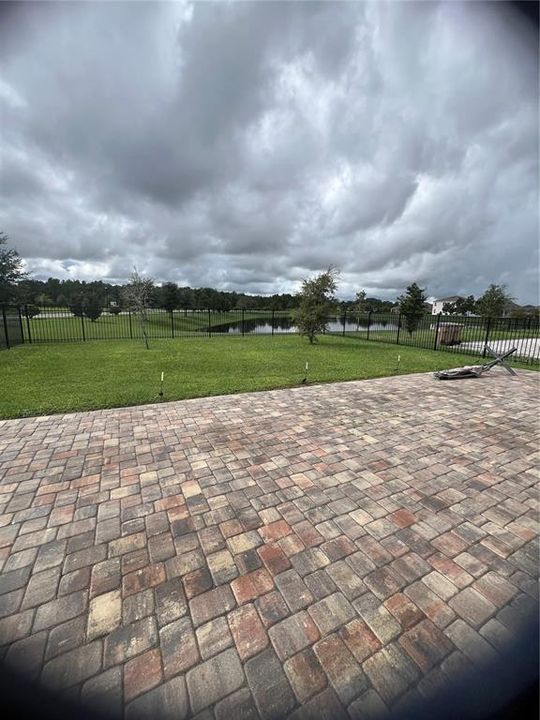 For Sale: $460,000 (5 beds, 3 baths, 2626 Square Feet)