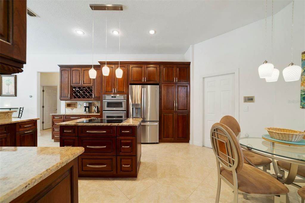 For Sale: $579,000 (4 beds, 2 baths, 2172 Square Feet)