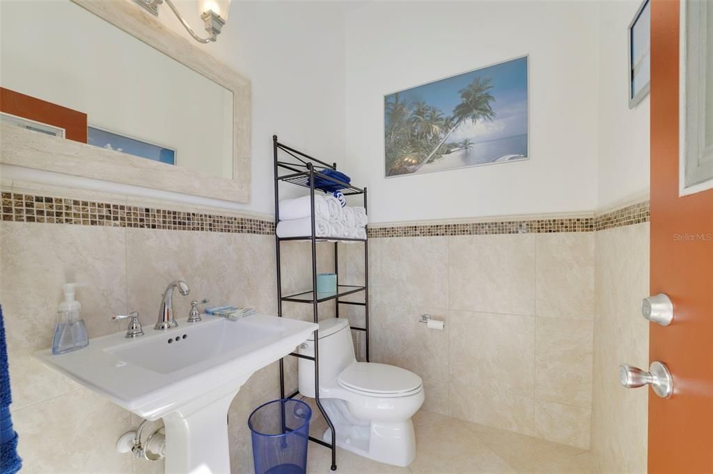 For Sale: $579,000 (4 beds, 2 baths, 2172 Square Feet)