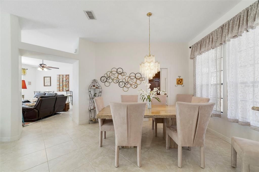 For Sale: $579,000 (4 beds, 2 baths, 2172 Square Feet)