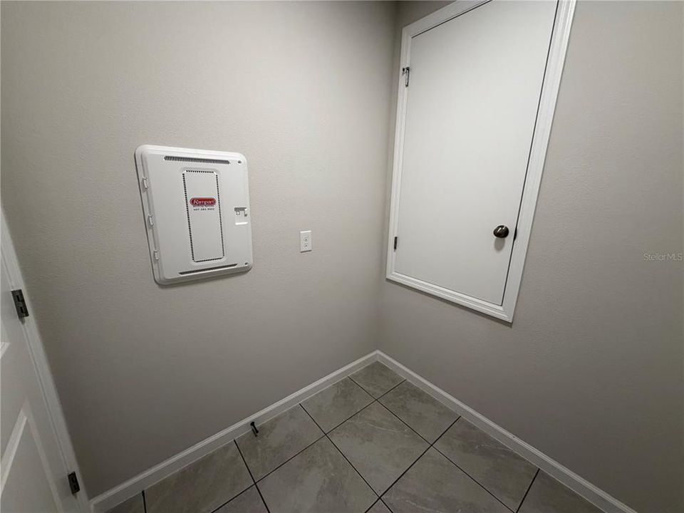 En Venta: $394,900 (4 camas, 2 baños, 1734 Pies cuadrados)