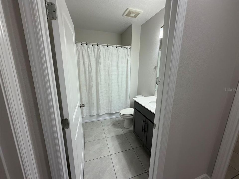 En Venta: $394,900 (4 camas, 2 baños, 1734 Pies cuadrados)